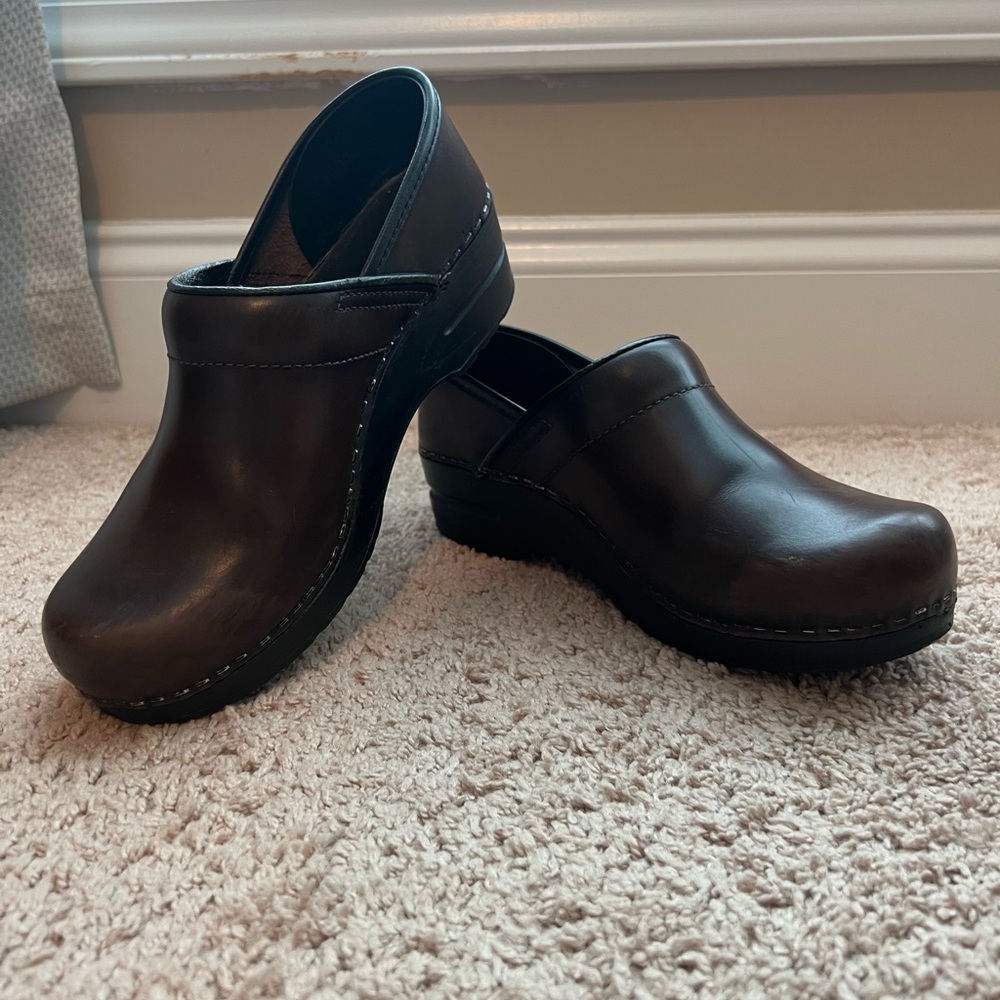 Sanita clogs